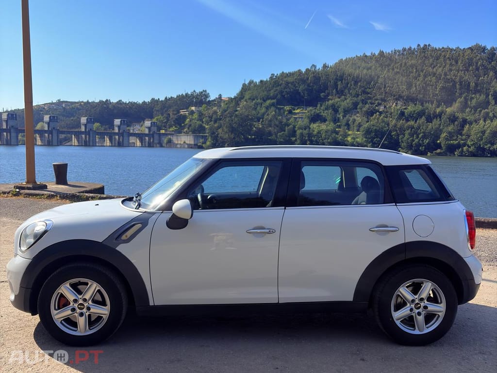 MINI Countryman One D