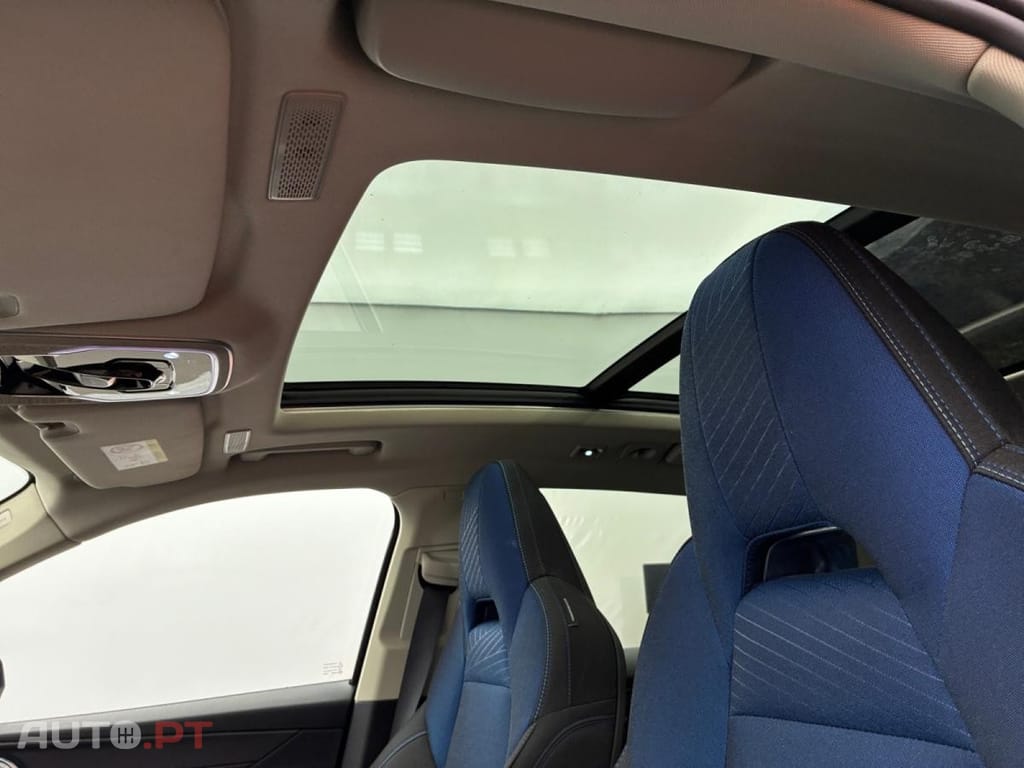 Lynk & Co 01 PHEV