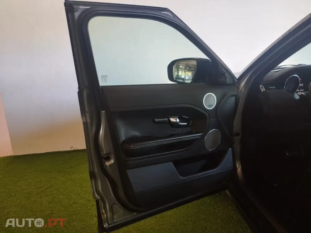 Land Rover Evoque 2.2 TD4 Dynamic Auto