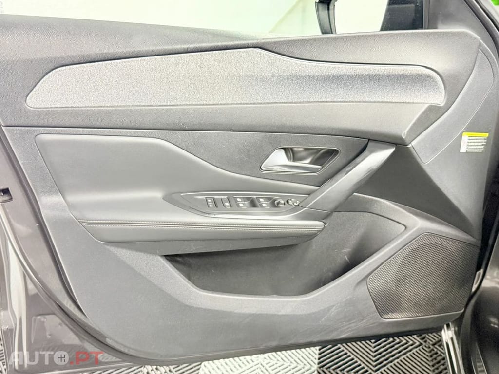 Peugeot 308 BlueHDi FAP 130 EAT8 Stop & Start GT