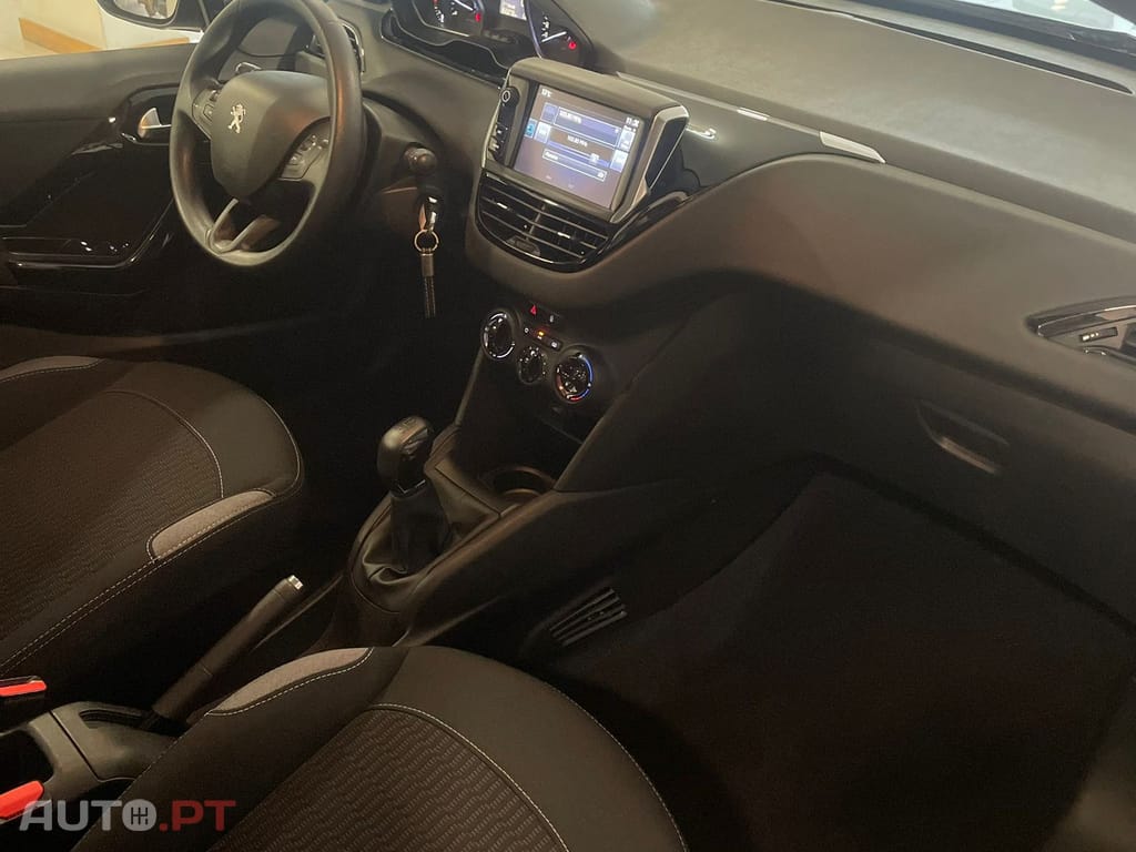 Peugeot 208 208 1.6 BlueHDi Active