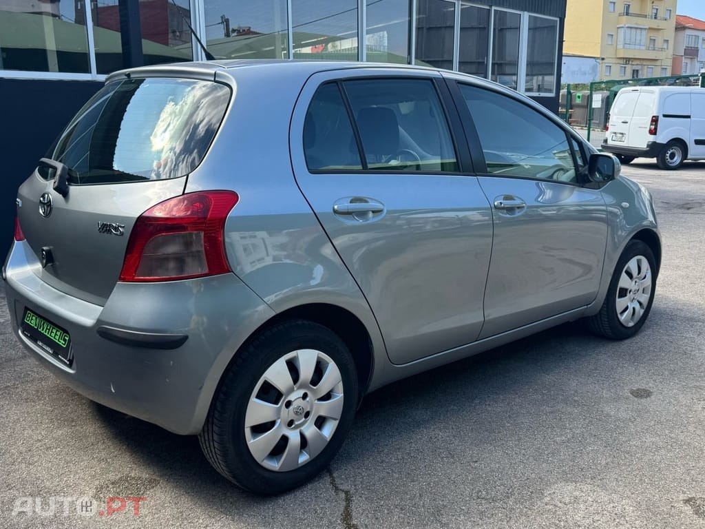 Toyota Yaris 1.0 VVT-i AC