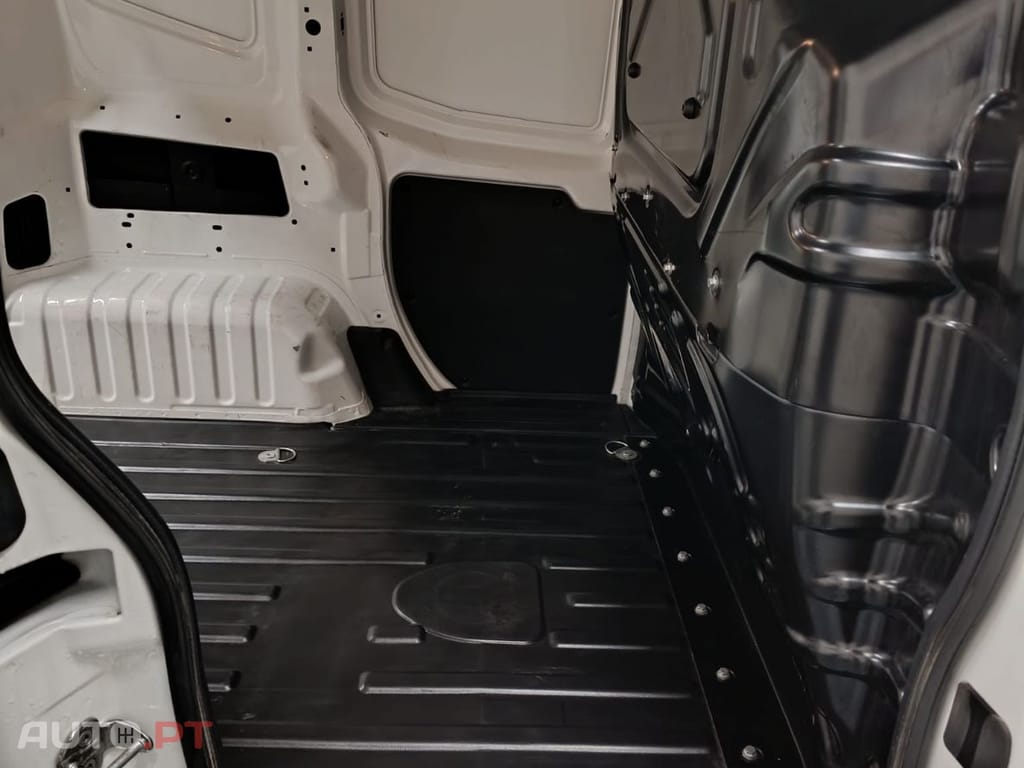 Fiat Fiorino 1.3 M-jet Adventure