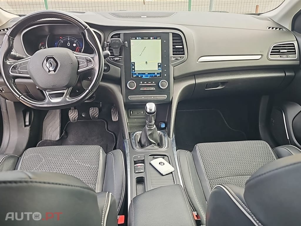 Renault Mégane Sport Tourer 1.5 Blue dCi Bose Edition