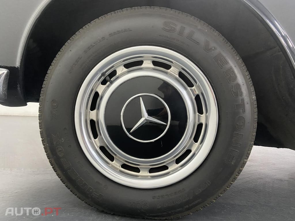 Mercedes-Benz SL 280 PAGODE 280 SL