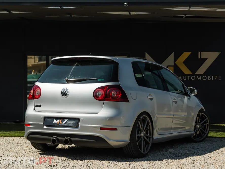 Volkswagen Golf 3.2 R32 4Motion DSG