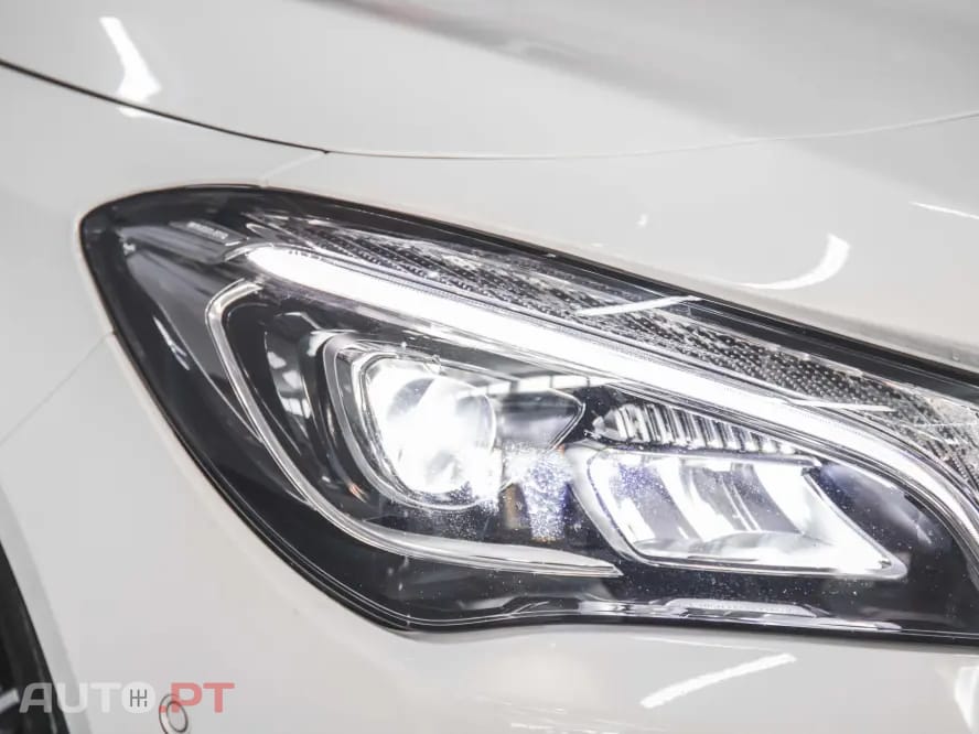 Mercedes-Benz CLA 180 d Shooting Brake AMG Line