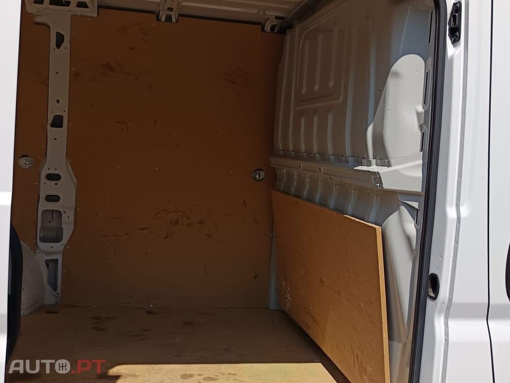 Fiat Ducato SERIES 9 30 CH1 (8m3) 2.2 Multijet 120cv