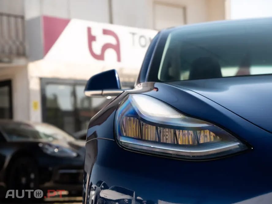Tesla Model 3 Standard Range Plus RWD
