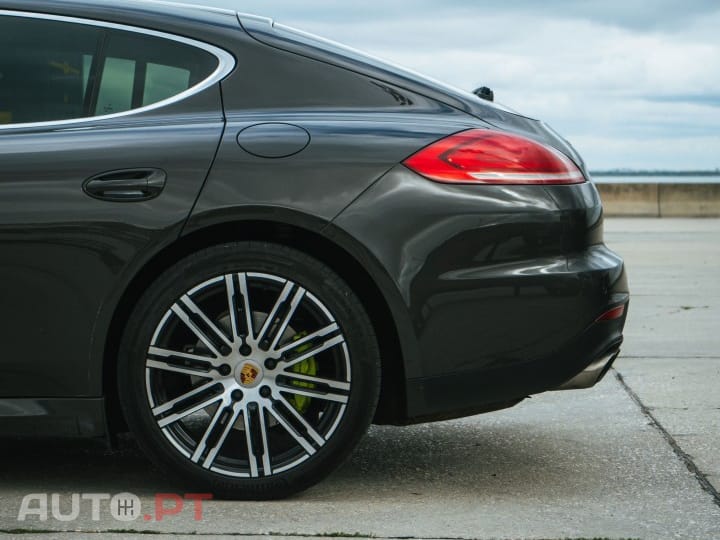 Porsche Panamera S e-Hybrid