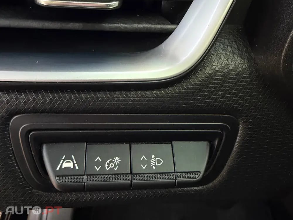 Renault Clio 1.0 TCe Intens Bi-Fuel