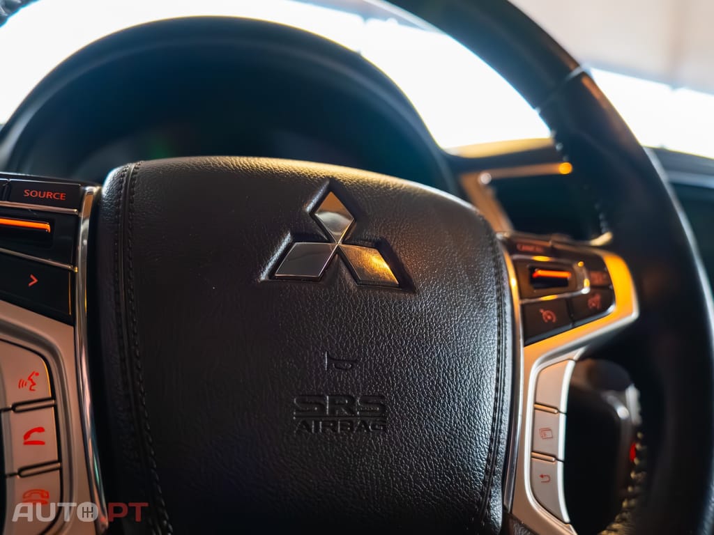 Mitsubishi L200 2.3 DI-D Strakar CD Intense 4WD