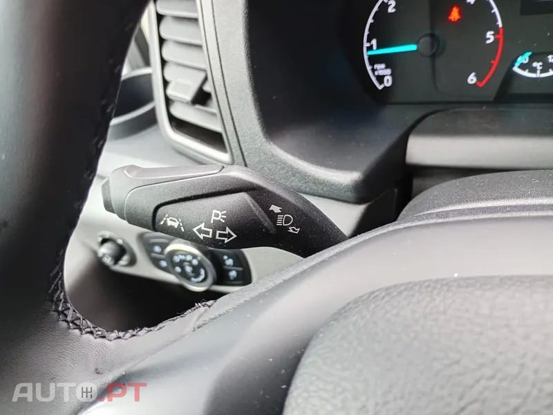 Ford Transit 330 L2 2.0 TDCi H2 Trend Antepara