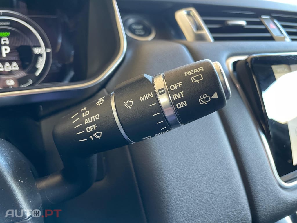 Land Rover Range Rover Sport P400e Hybrid SE