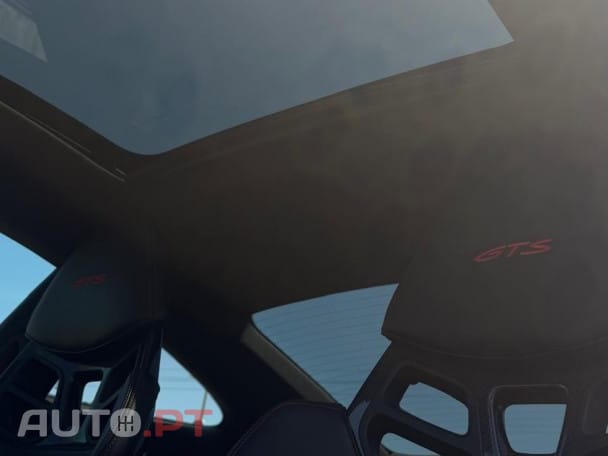 Porsche 911 Carrera 4 GTS PDK