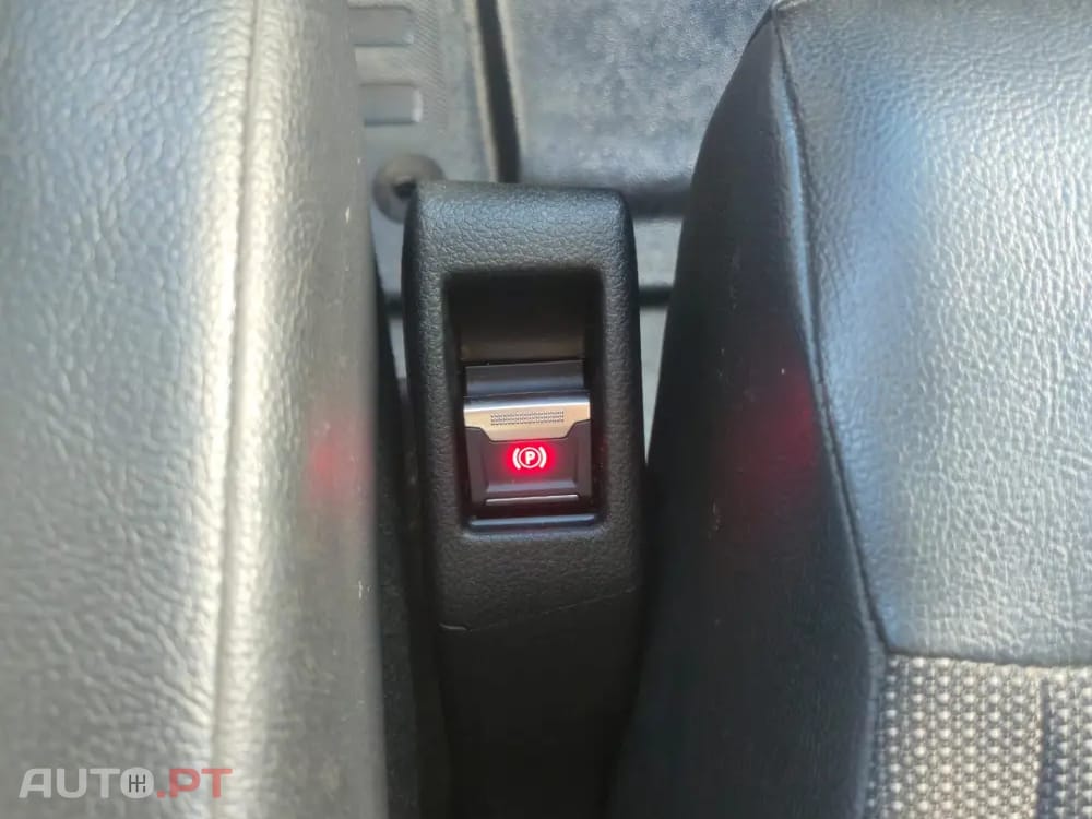 Citroen e-Jumpy Longa (50-kWh)