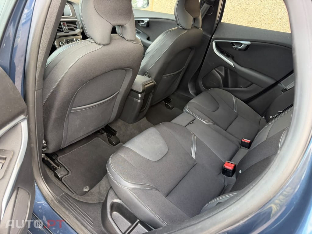 Volvo V40 1.6 D2 Momentum