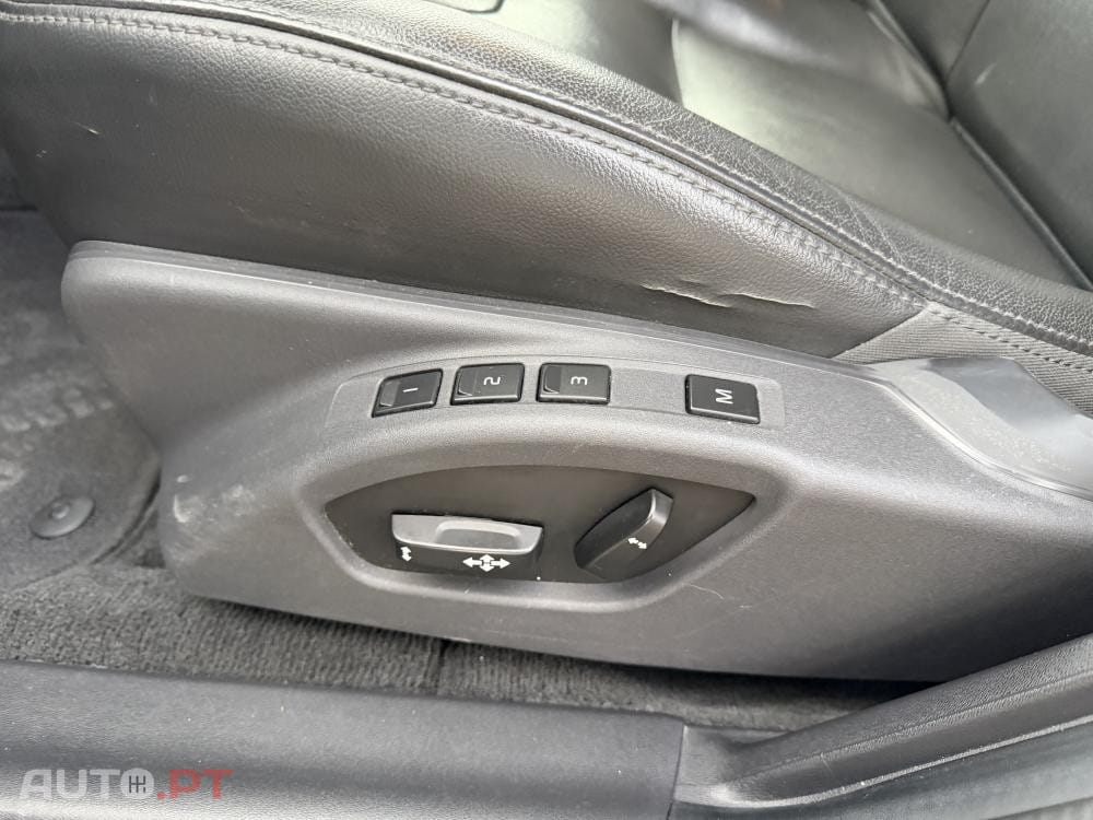 Volvo V60 D6 Plug-In-Hybrid AWD Geartronic Pure Limited