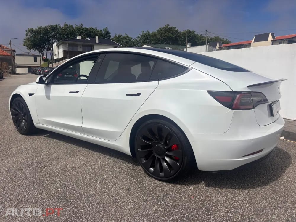 Tesla Model 3 Long Range AWD Dual Motor Performance