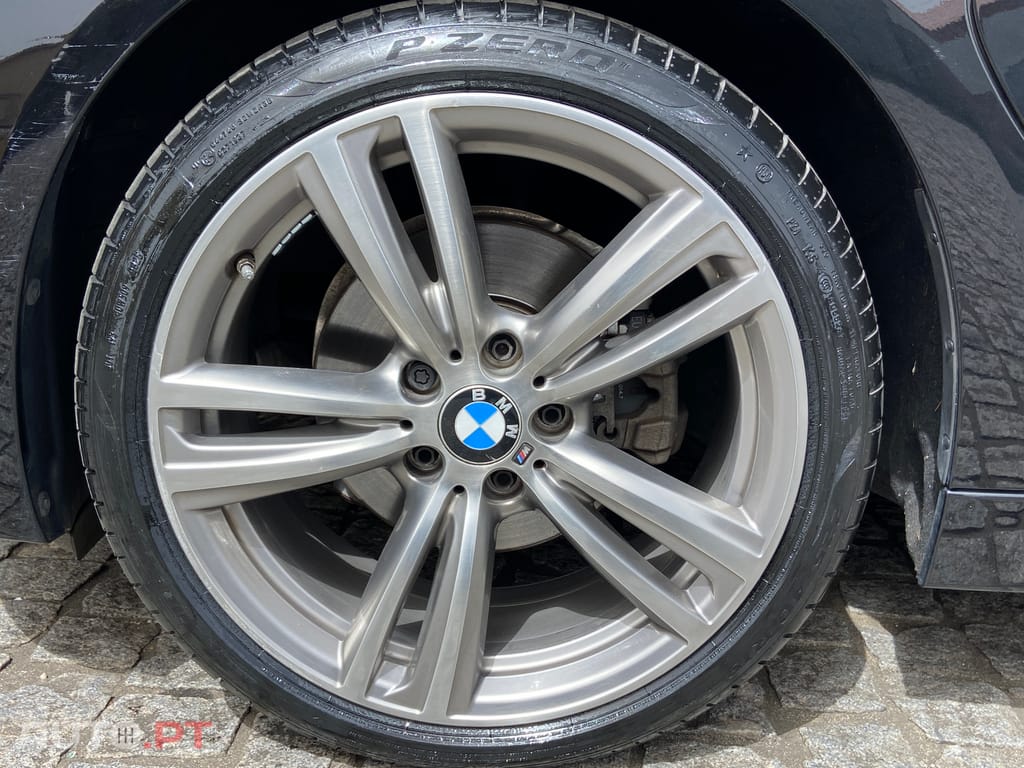 BMW 330 e iPerformace Line Sport Auto