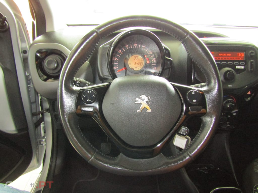 Peugeot 108 1.0 VTi Style