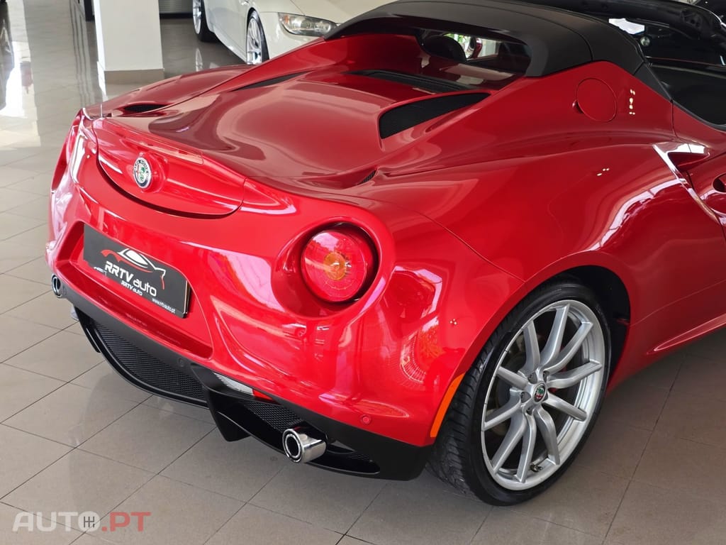 Alfa Romeo 4C Spider 1750 TBi