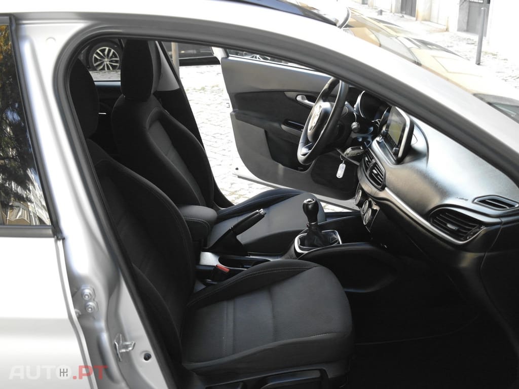 Fiat Tipo 1.3 M-Jet Easy