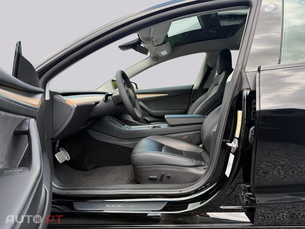 Tesla Model 3  Performance I.V.A DEDUTIVEL