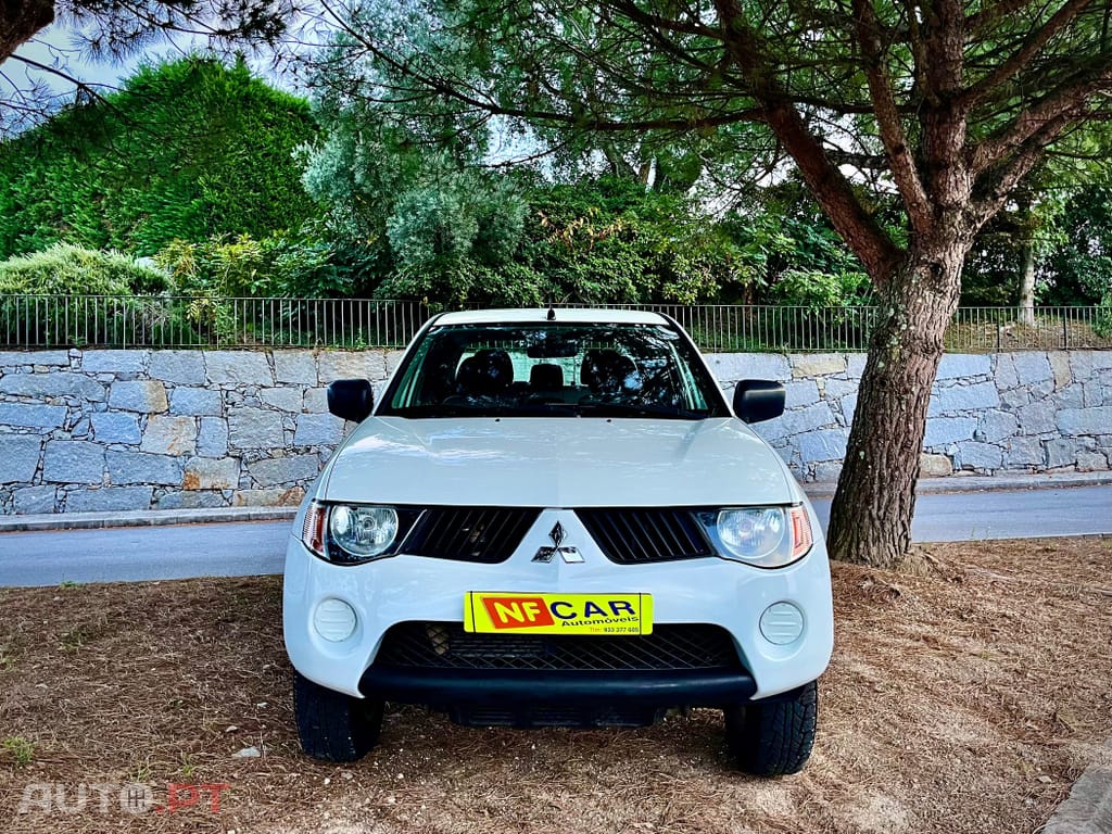 Mitsubishi L200 DI-D  4x4