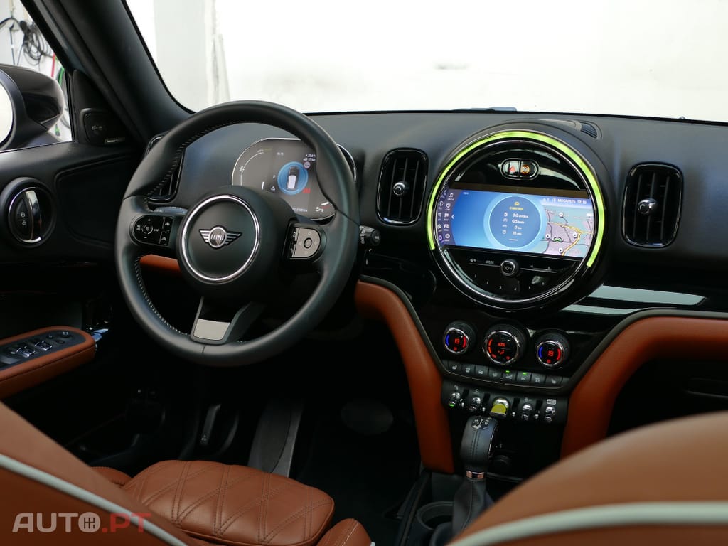 MINI Countryman Cooper SE ALL4 Classic Auto