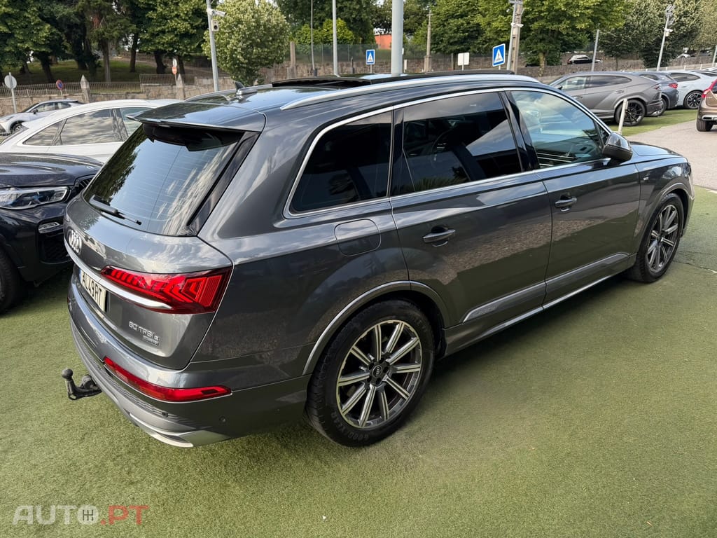 Audi Q7 60 TFSIe quattro S line Tiptronic