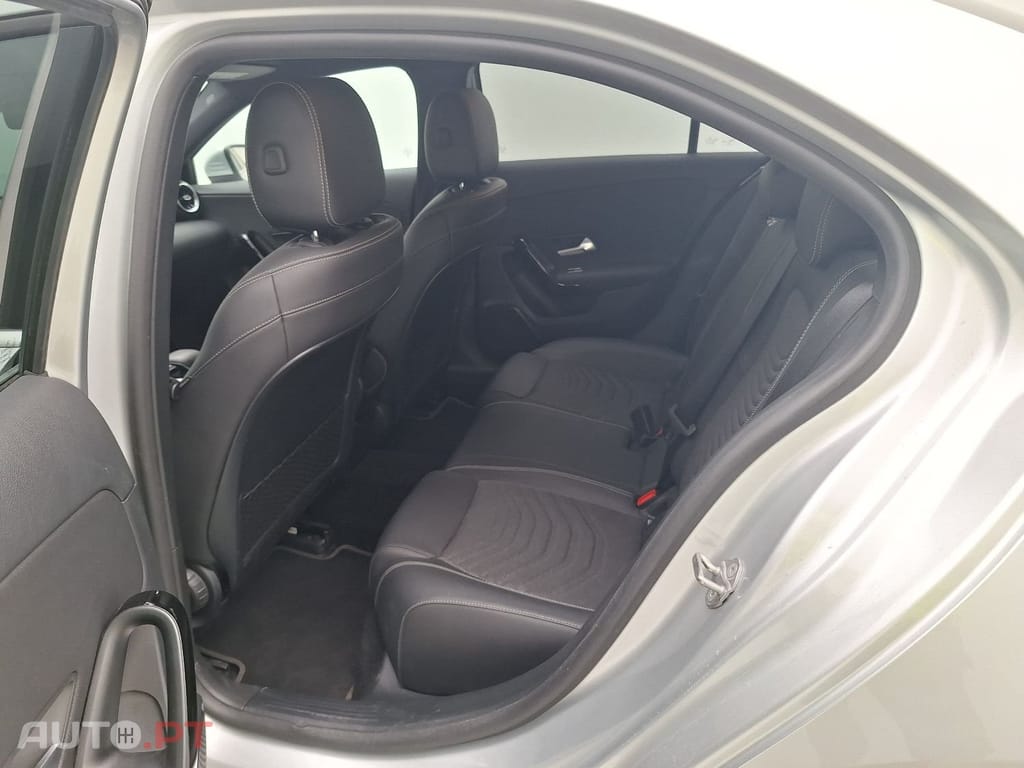 Mercedes-Benz A 180 d Business line Auto