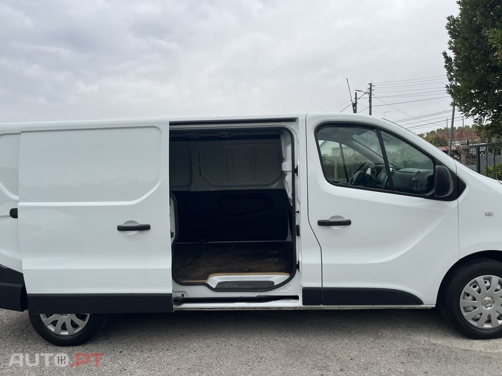 Nissan NV300 2.0 dCi L2H1 1.2T Comfort