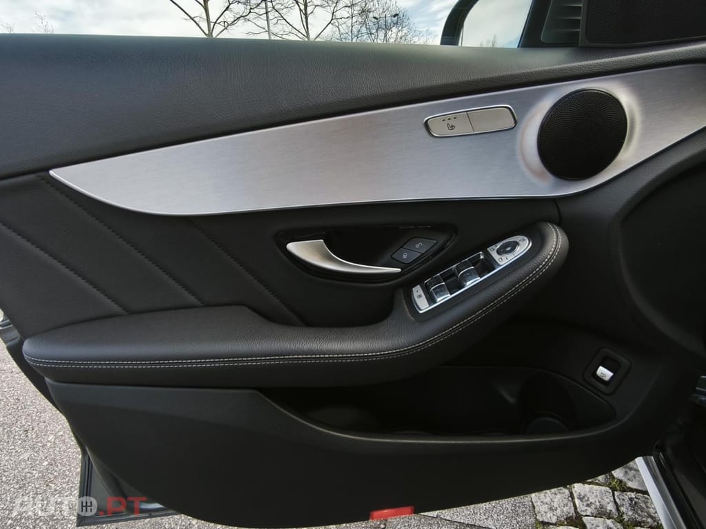 Mercedes-Benz C 300 de T 9G-TRONIC AMG Line