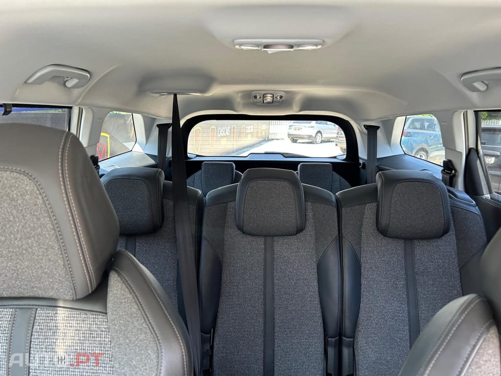 Peugeot 5008 1.5 BlueHDi Allure EAT8