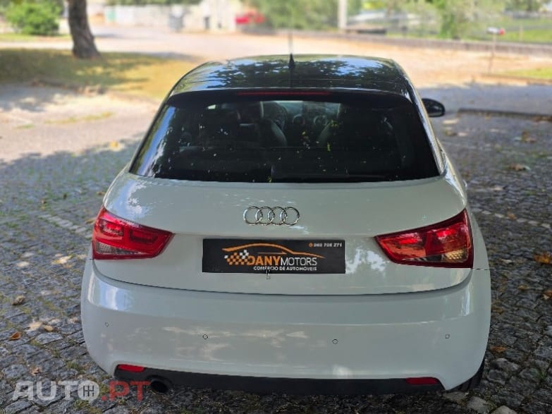 Audi A1 1.6 TDi S-line