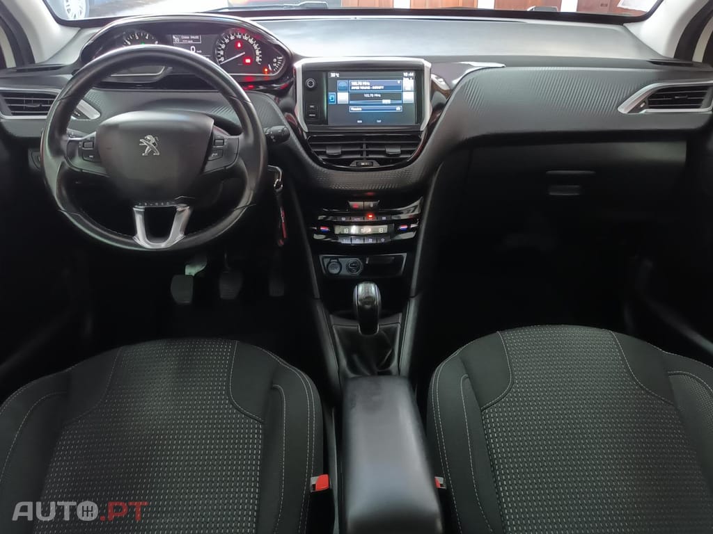 Peugeot 208 1.2 Puretech Allure