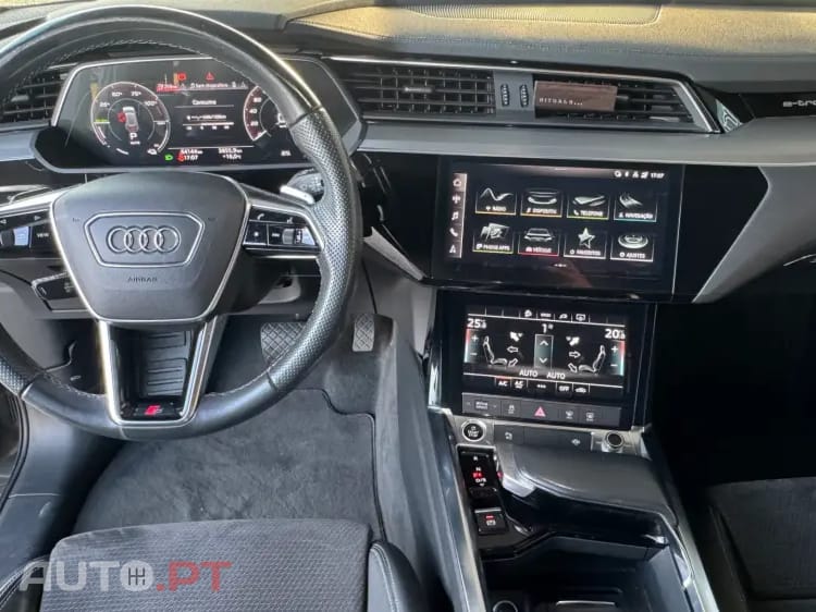 Audi E-Tron 55 quattro S line