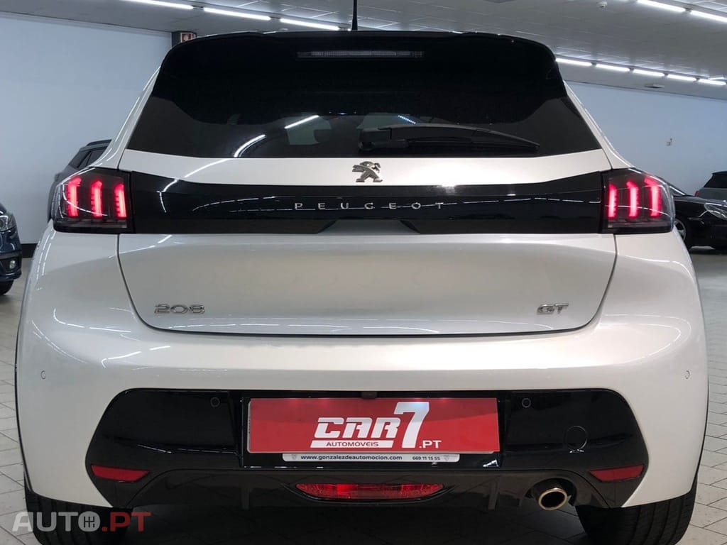 Peugeot 208 1.2 PureTech GT Line EAT8
