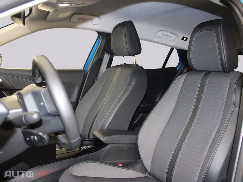Peugeot E-2008 ALLURE PACK 