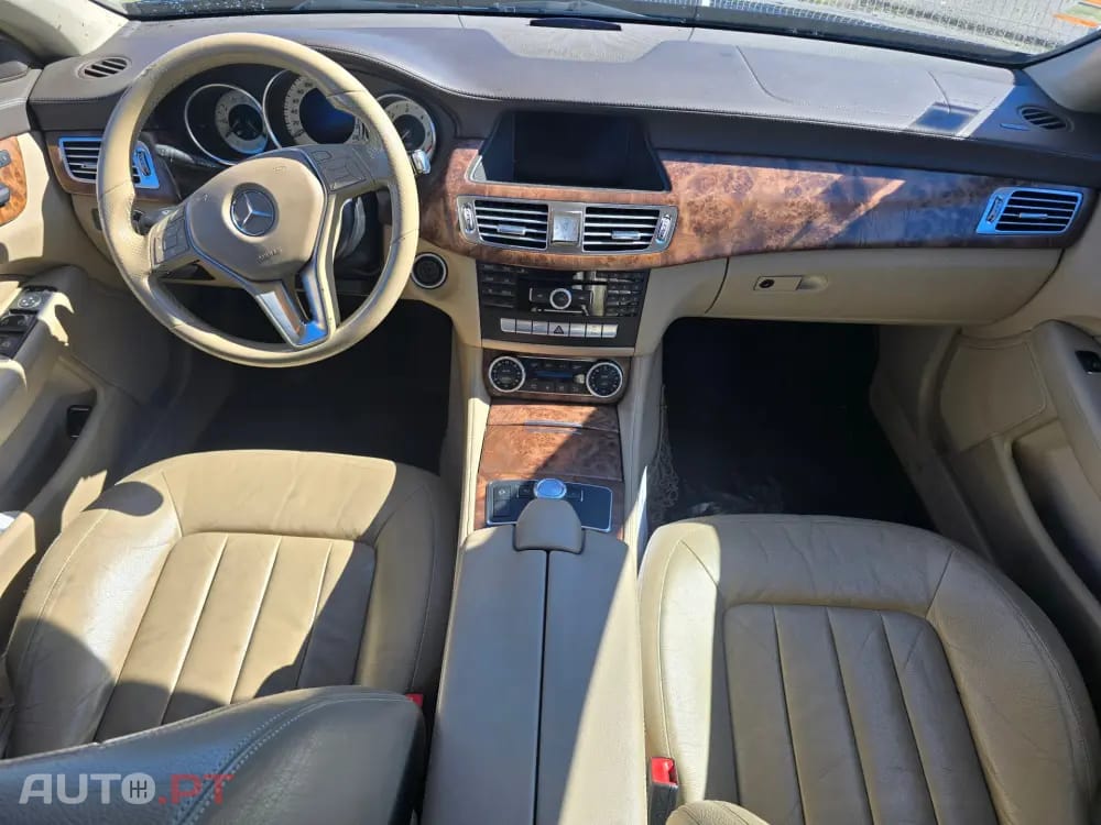 Mercedes-Benz CLS 350 Outro