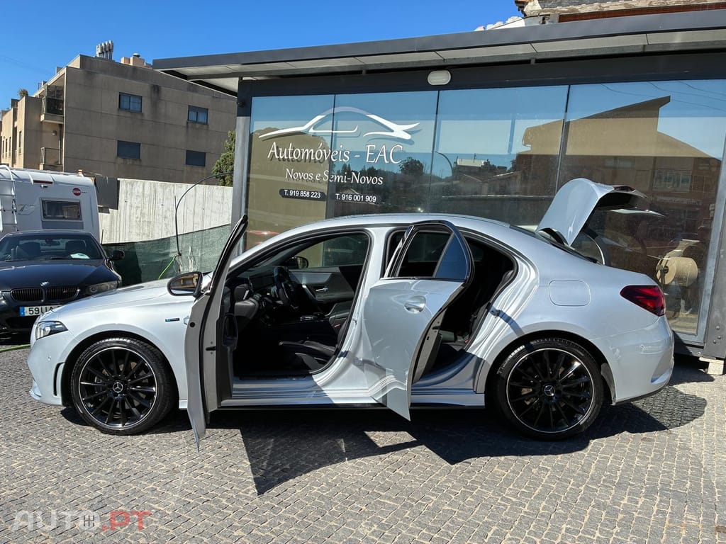 Mercedes-Benz A 250 e AMG Line