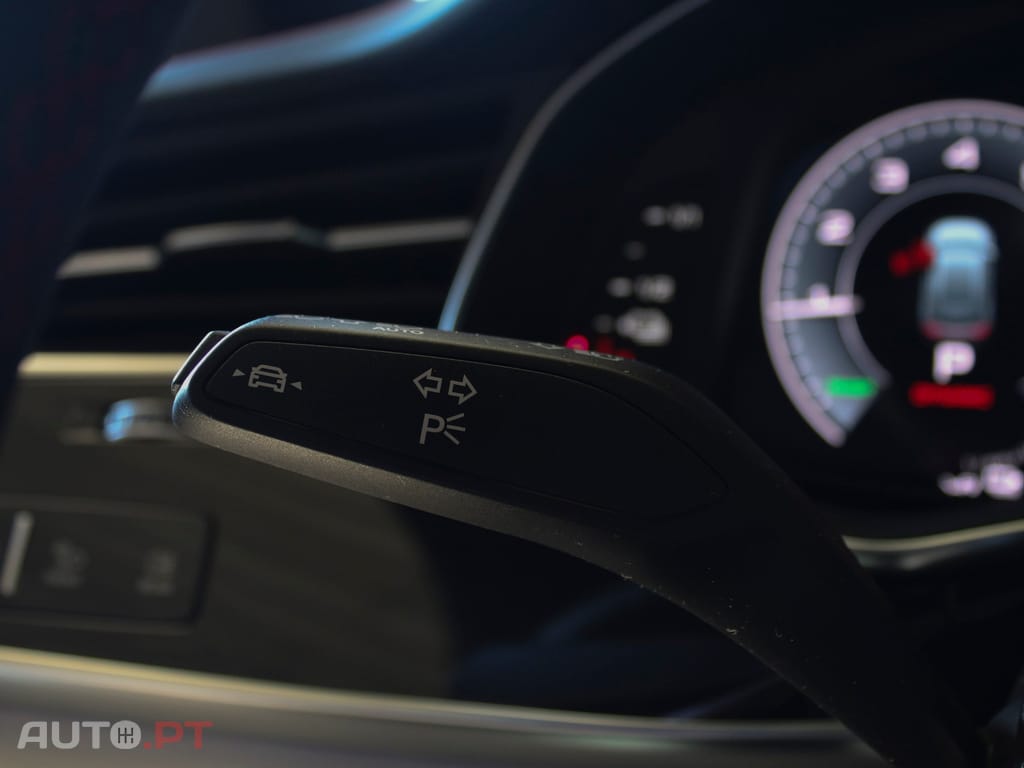 Audi Q8 55 TFSIe quattro Tiptronic