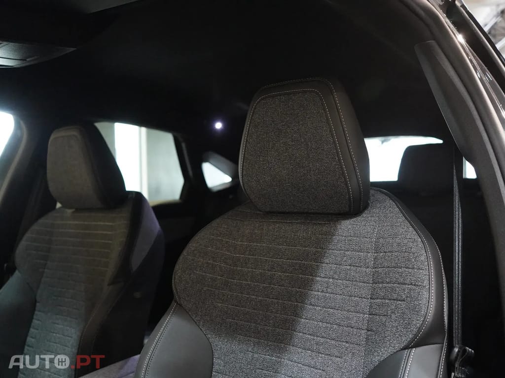 Peugeot 3008 1.2 Hybrid Allure e-DCS6