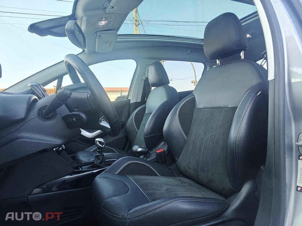 Peugeot 2008 1.6 BlueHDi Crossway