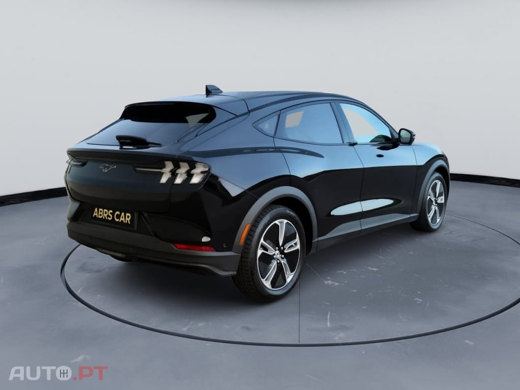 Ford Mustang Mach-E Standard