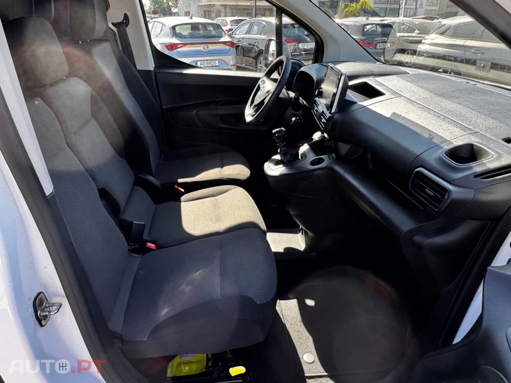 Opel Combo 1.5 CDTi L1H1 Enjoy