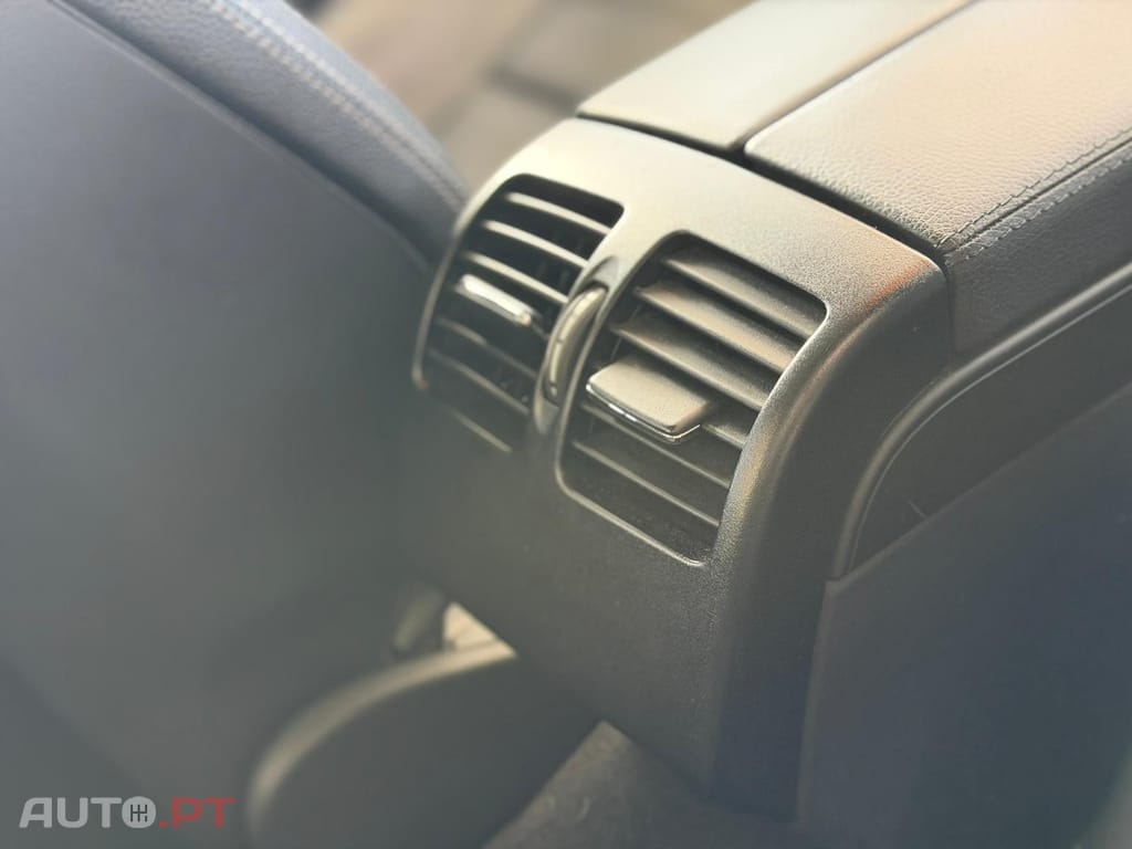 Mercedes-Benz E 250 d Coupé 9G-Tronic