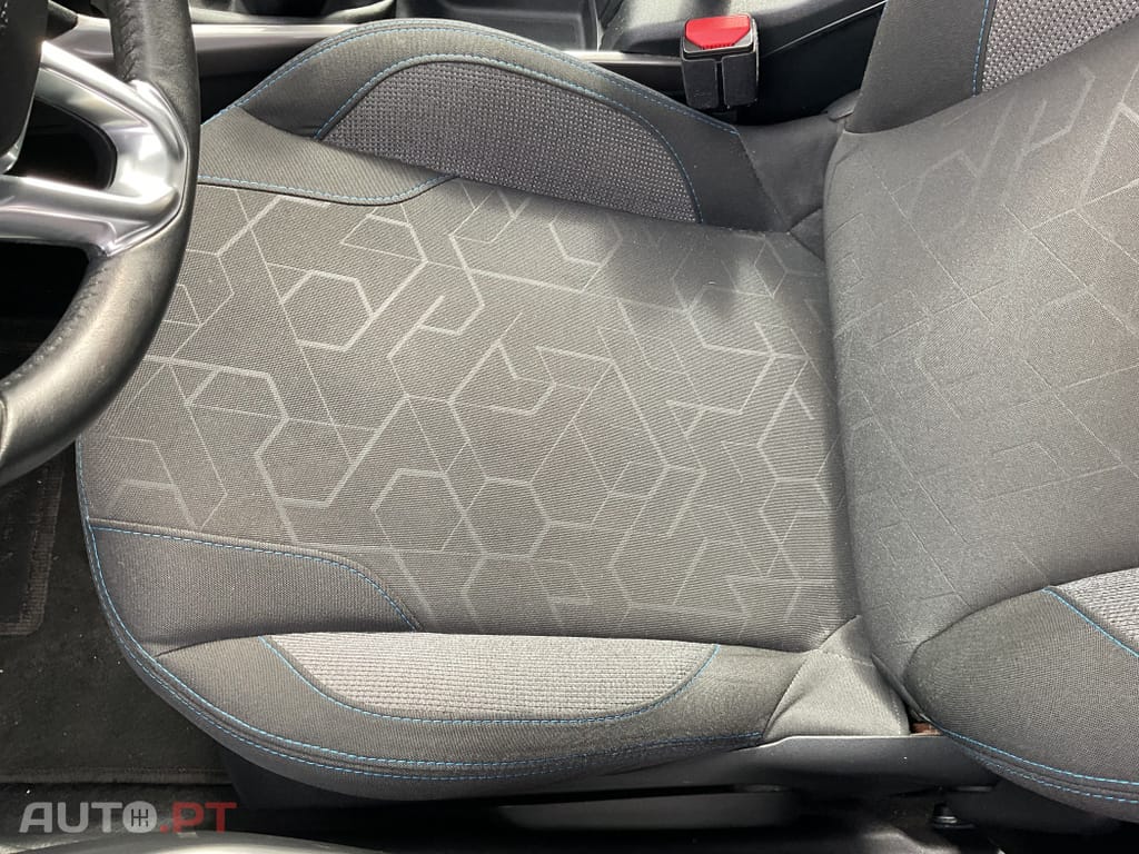 Peugeot 2008 1.2 PureTech Style