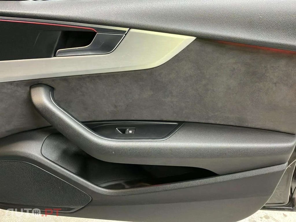 Audi A5 2.0 TDi S-Line Quattro